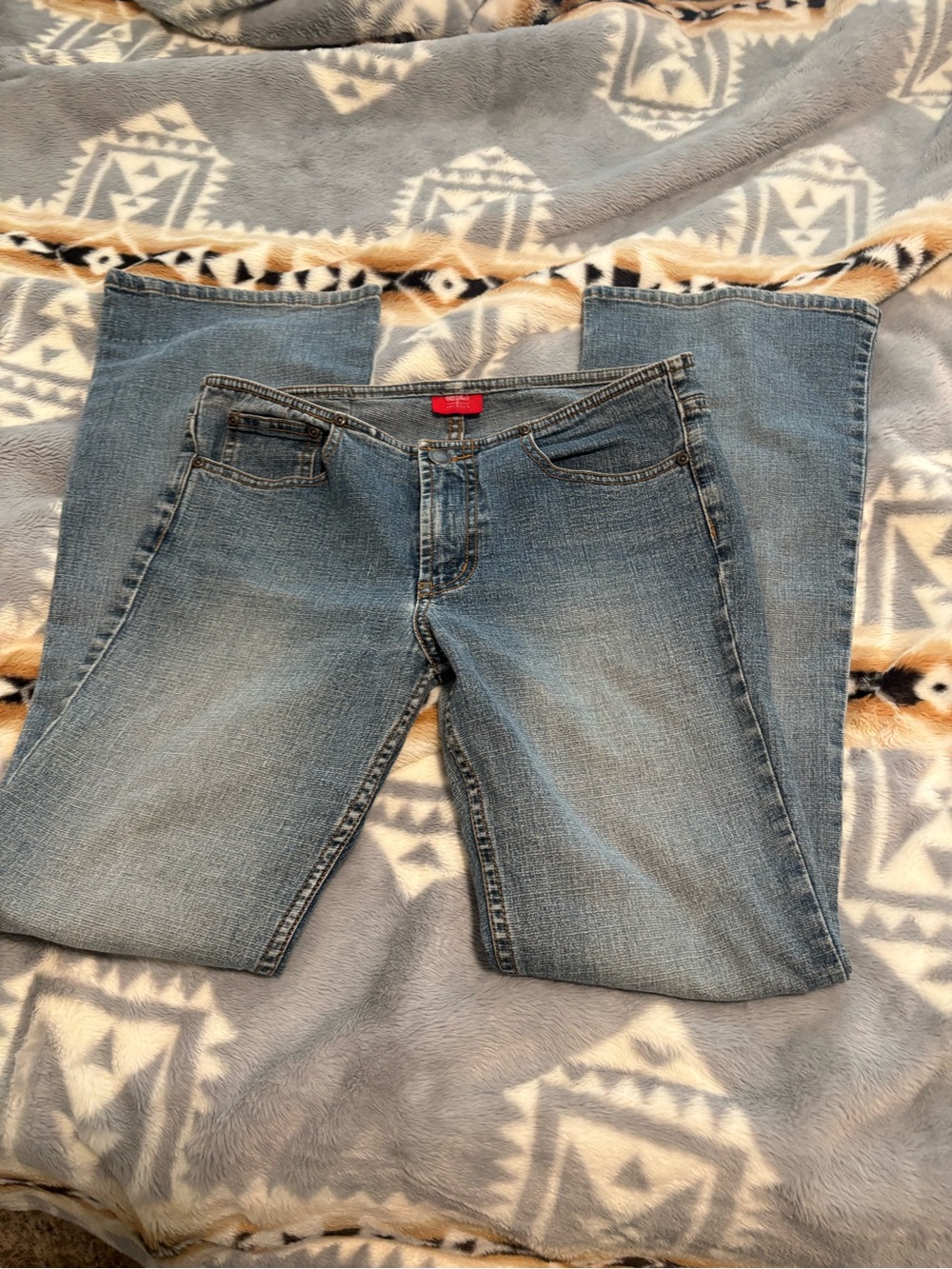 Mossimo Supply Co. Women's vintage  Boot Cut Jeans in Light Blue Wash